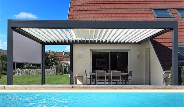 Fabrication et installation d'une pergola en Normandie.